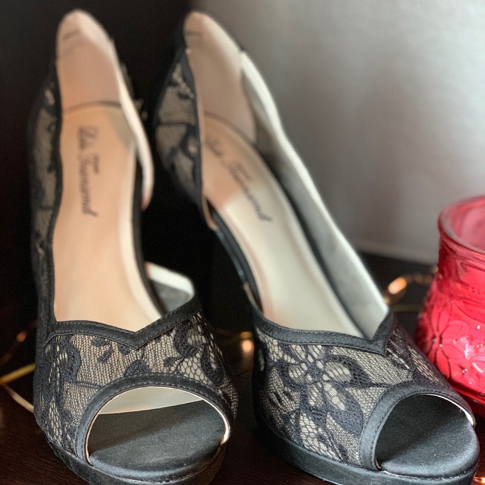 Lulu Townsend Black Lace Heels - Picture 2 of 3